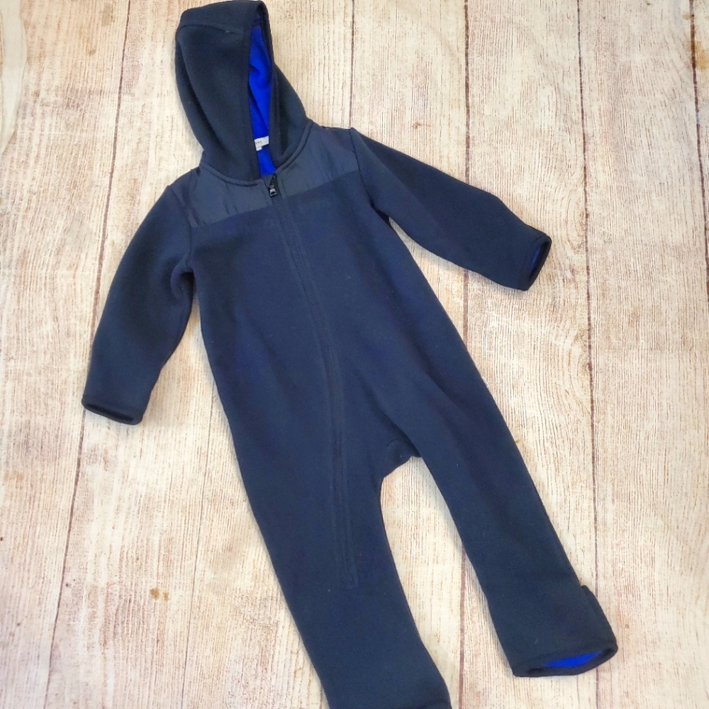 Hugo Boss warm zip-up hooded jumpsuit sz 12m